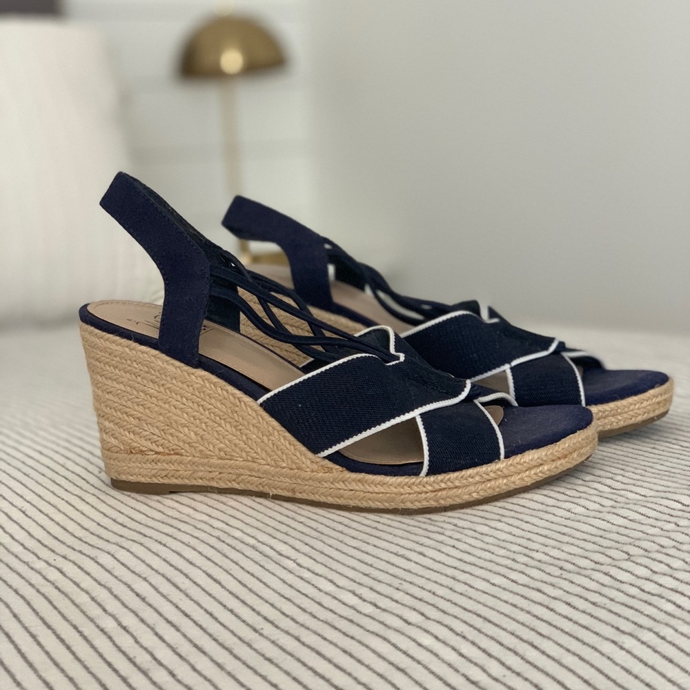 Ladies Wedge Shoes